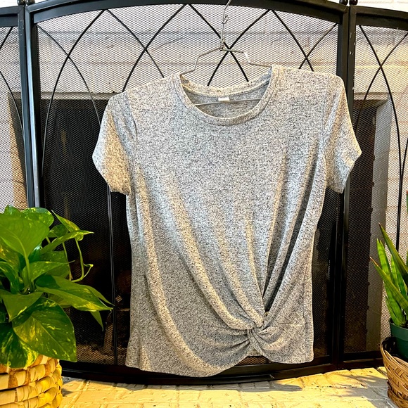 🌺2/$8🌺 Old Navy Twist Top - Picture 1 of 7